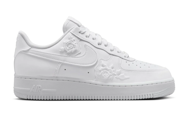 Nike Air Force 1 '07 Women's Sneakers | Triple White