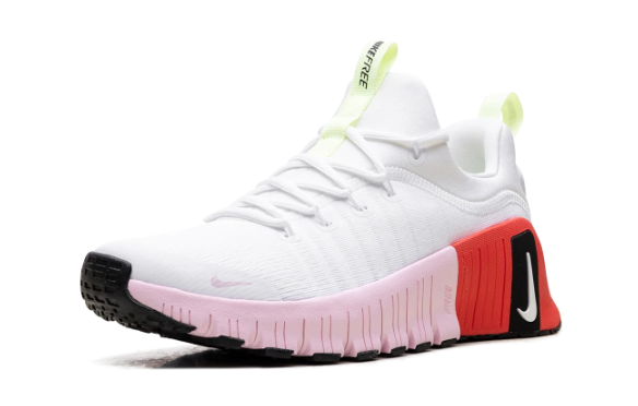 Nike Free Metcon 6 Women's Training Shoe – White / Barely Volt / Bright Crimson (IB4526-100)